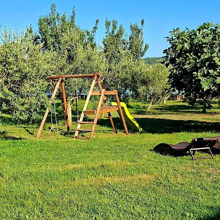 House Beta, A Romantic Hideaway In An Olive Grove By The Sea, Swimming Pool, Jacuzzi & Playground, Pomer Σπίτι διακοπών