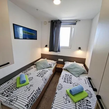 Σπίτι διακοπών House Beta, A Romantic Hideaway In An Olive Grove By The Sea, Swimming Pool, Jacuzzi & Playground, Pomer *