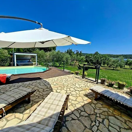 House Beta, A Romantic Hideaway In An Olive Grove By The Sea, Swimming Pool, Jacuzzi & Playground, Pomer Σπίτι διακοπών Πούλα