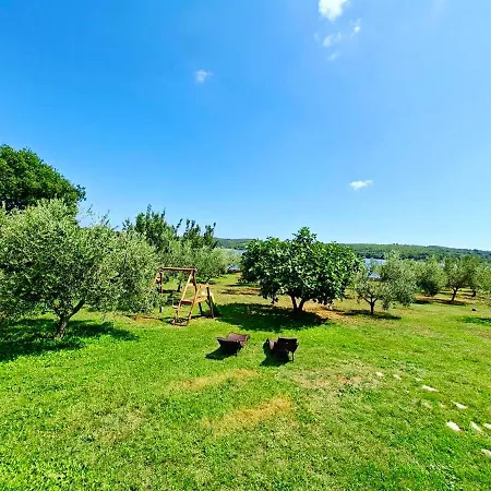 House Beta, A Romantic Hideaway In An Olive Grove By The Sea, Swimming Pool, Jacuzzi & Playground, Pomer Σπίτι διακοπών Πούλα